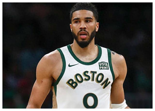 塔图姆在德国队比赛中重返赛场,锐不可当引发热议! 塔图姆在德国队比赛中重返赛场,锐不可当引发热议!