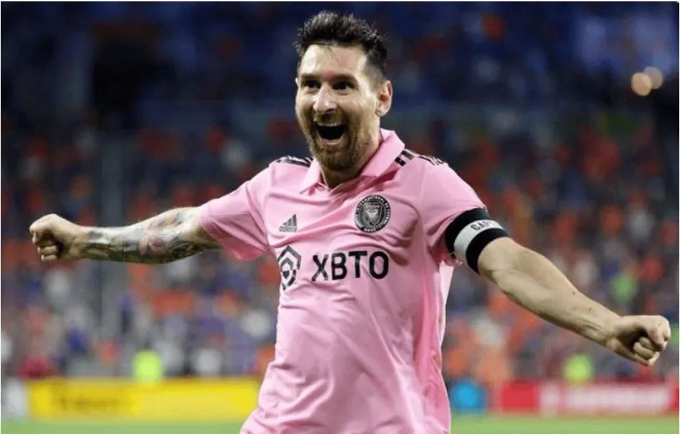 Ning焦点对战，梅西与60激战快船分钟，出色发挥胜负难料！(三兄弟麦子互换全过程)