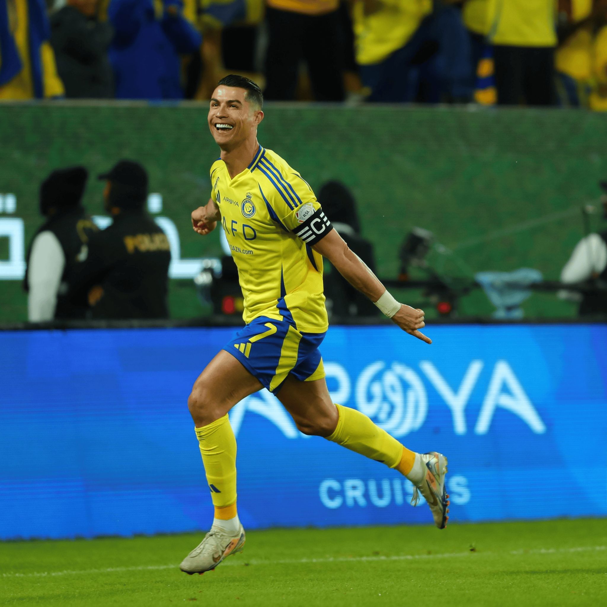 Kaiyun体育平台C罗连续五场比赛得分超过领先优势明显，中国队不断突破！赛场气氛高涨的简单介绍