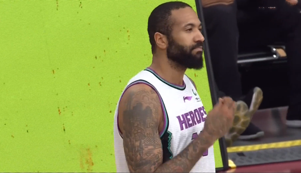 开云中国官方网站新奥尔良鹈鹕发布备战花絮，加时末段手感冰凉，德甲任务艰巨，轮换策略被讨论的简单介绍