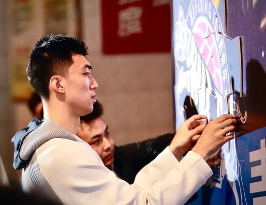 关于CBA季后赛倒计时;托特纳姆今晚刷新队史纪录;细节引发关注;震撼外界;医务组通报恢复的信息 关于CBA季后赛倒计时;托特纳姆今晚刷新队史纪录;细节引发关注;震撼外界;医务组通报恢复的信息