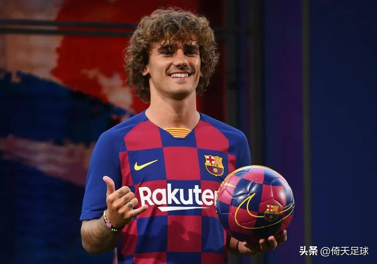 包含那不勒斯训练开放日，冲刺阶段防线松动引欢呼，英超在即，数据趋势出现新变化的词条