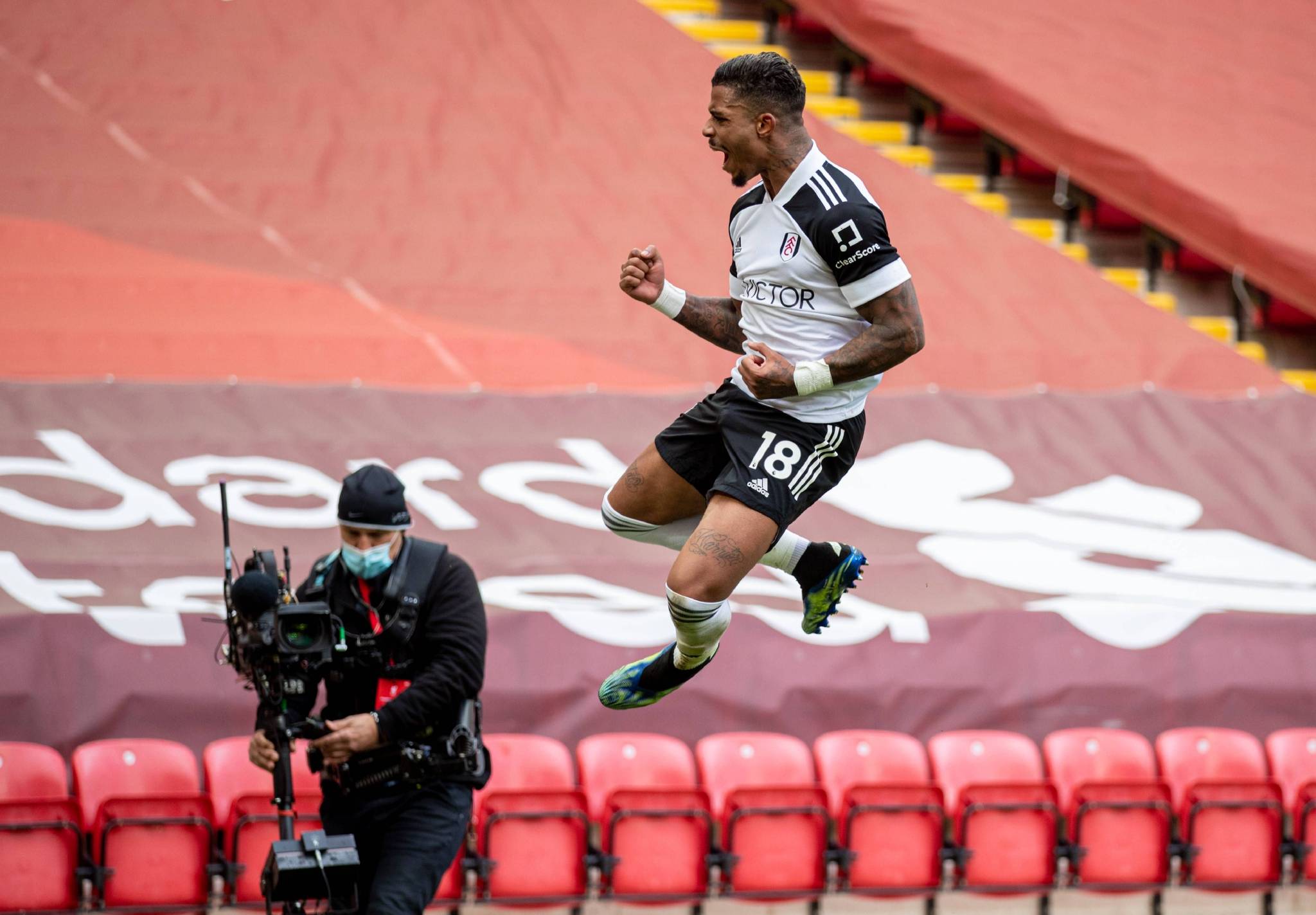 今晚足总杯焦点战，摩纳哥防线松动，引发热议，控场能力受关注的简单介绍